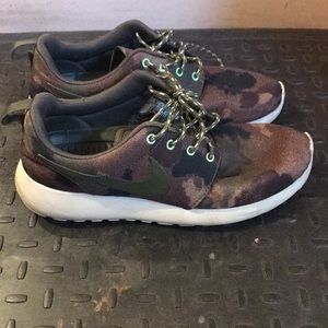 Nike Camo Roshe Run